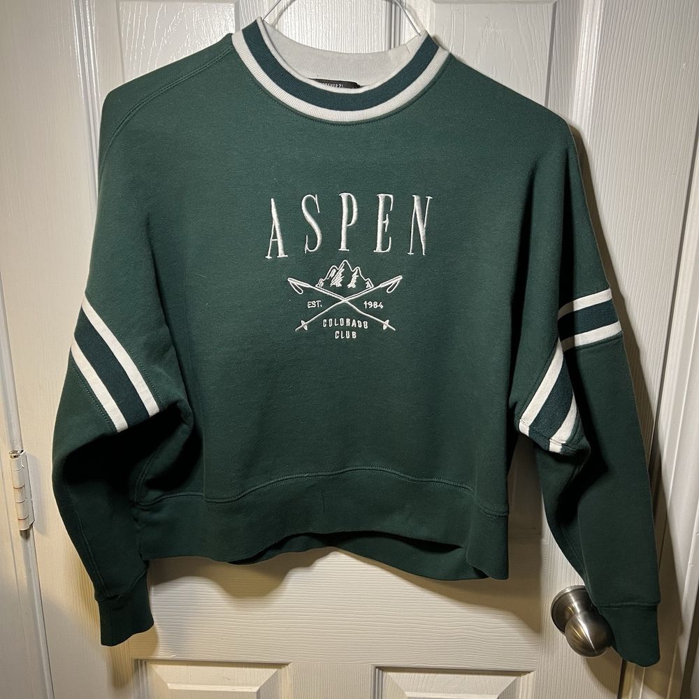Aspen Forever 21 Women's Sweatshirt Green‎ Size S